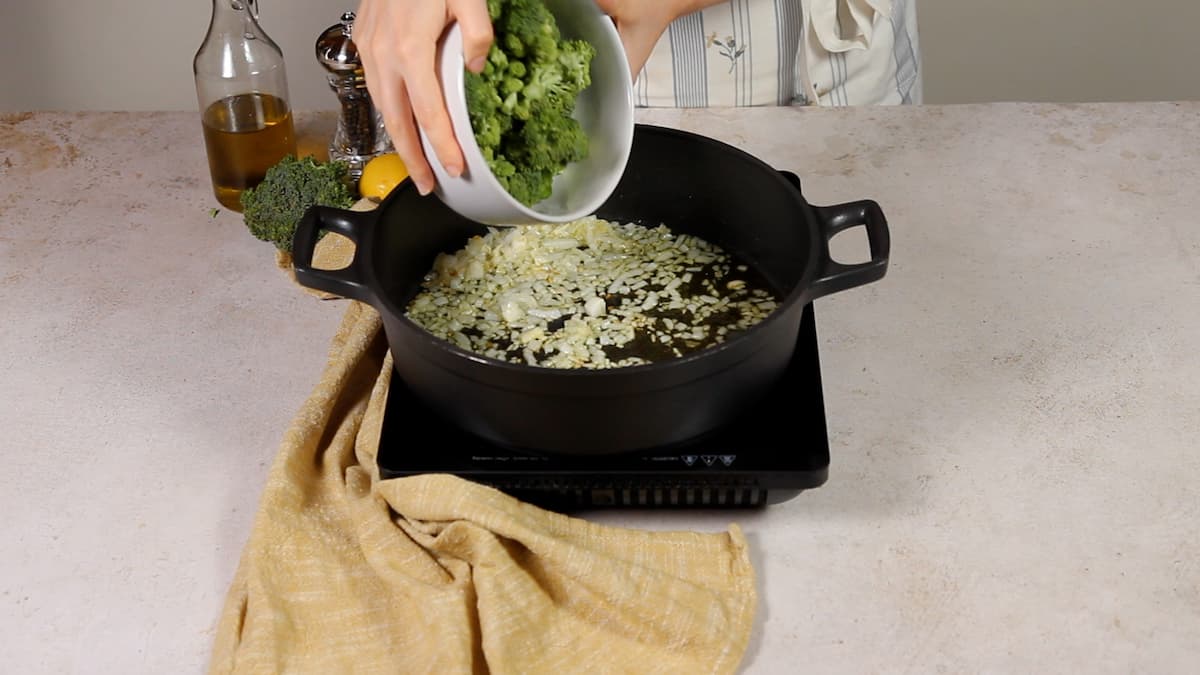 Receta arroz con brócoli: Sabores saludables en tu plato