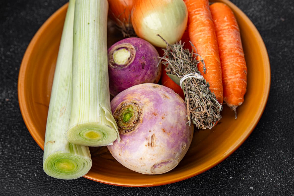 Corte Mirepoix: Técnica Esencial Para Cocina | Arroz SOS