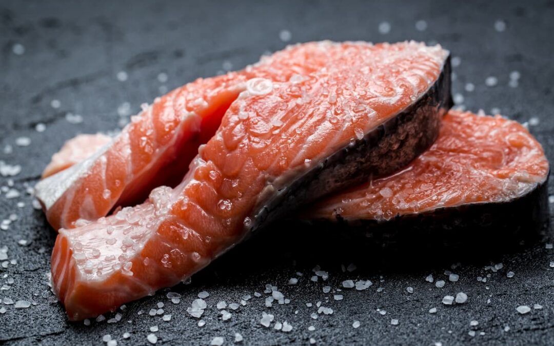 Cómo descongelar salmón de manera segura