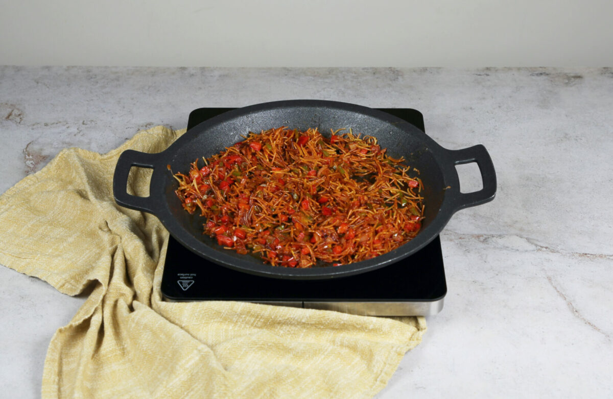 Preparamos el sofrito de verduras