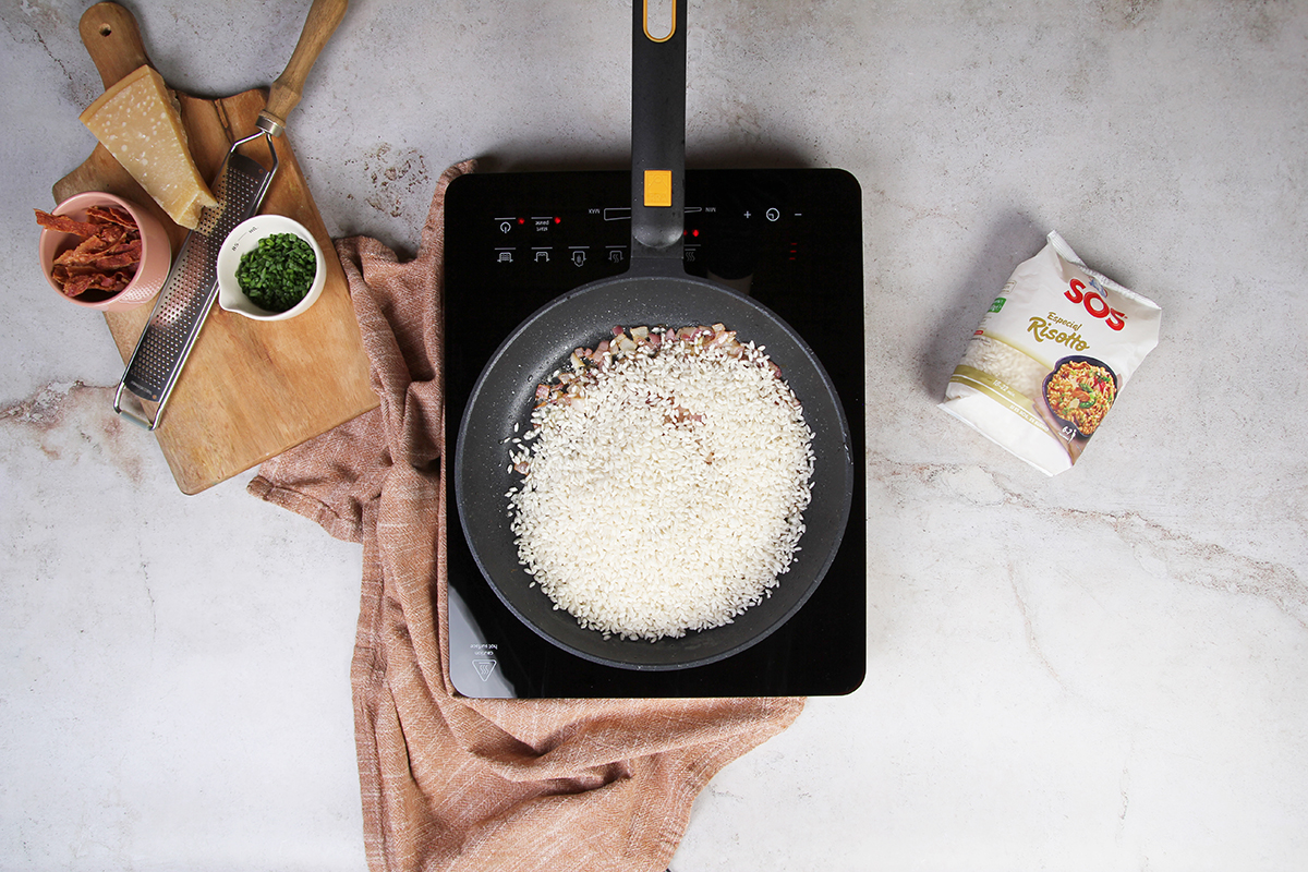 risotto carbonara incorporacion del arroz