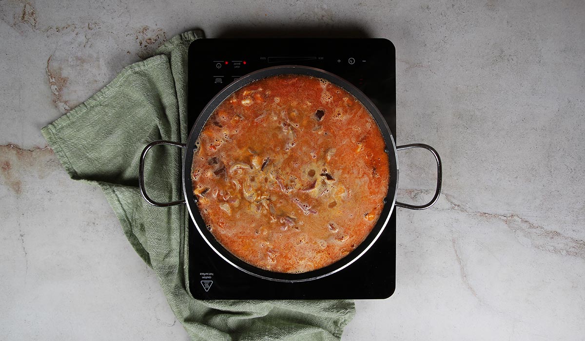 caldo en Fideuá de Pato