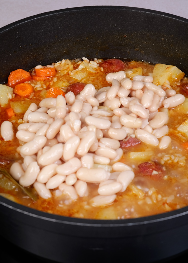 Incorporar alubias a arroz con judias blancas