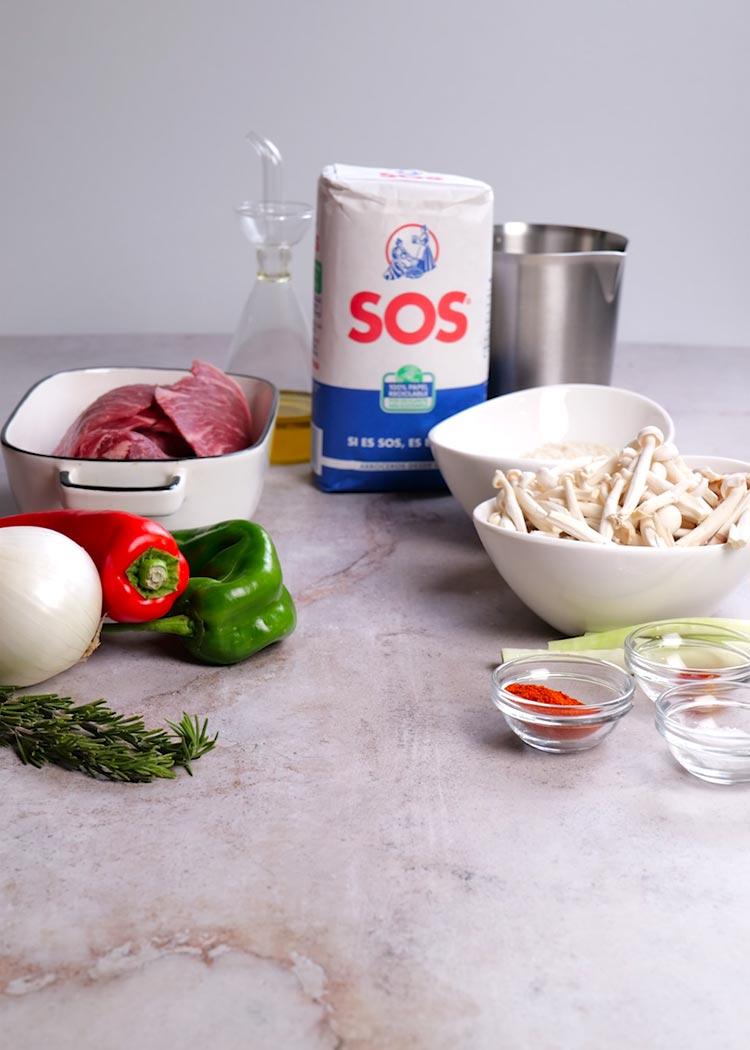 Ingredientes de Arroz con presa y setas